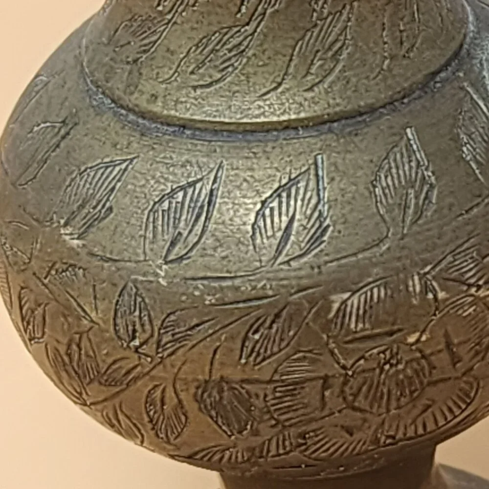 Vintage Collectible Ornate Decor Etched Floral Brass Decorative Vase MCM‎